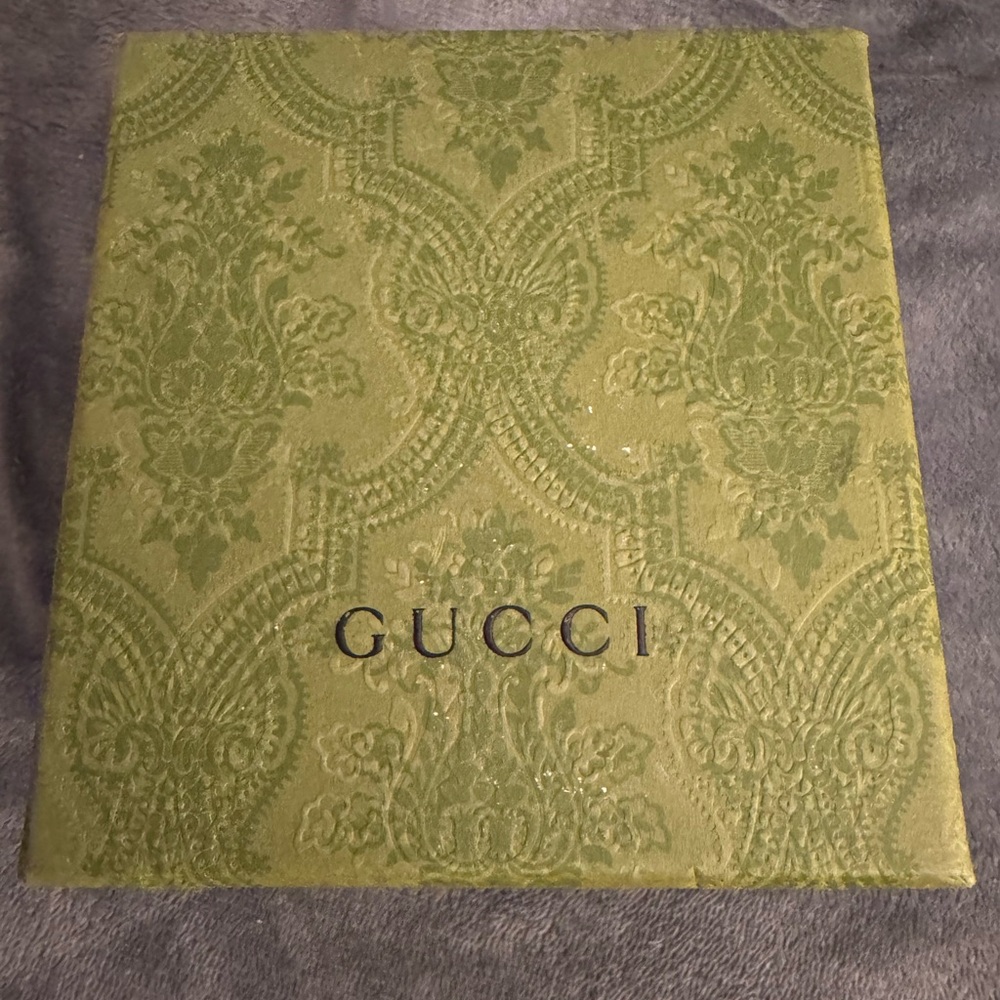 Gucci Olive Embossed Box